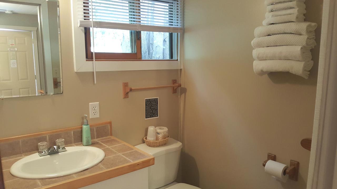 טוברמורי Peacock Villa Motel מראה חיצוני תמונה